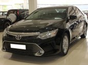 Bán Toyota Camry 2.5Q năm sản xuất 2016, màu đen, 950tr