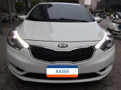 Bán xe Kia K3 mua mới năm 2015, màu trắng, 1 chủ, xe gia đình