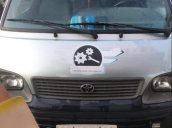 Cần bán xe Toyota Hiace năm 2002, nhập khẩu