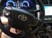 Bán xe Toyota Camry sản xuất 2016, màu đen 