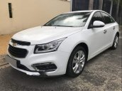 Bán xe Chevrolet Cruze 1.8 LTZ đời 2017, màu trắng số tự động