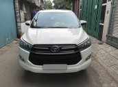 Cần bán xe Toyota Innova 2.0E đời 2018, màu trắng, 715 triệu