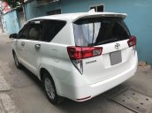 Cần bán xe Toyota Innova 2.0E đời 2018, màu trắng, 715 triệu