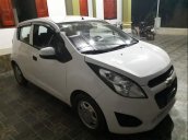 Cần bán Chevrolet Spark đời 2014, màu trắng