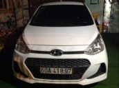 Cần bán Hyundai Grand i10 đời 2017, màu trắng, chính chủ đứng tên