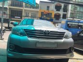 Bán Toyota Fortuner đời 2013, màu bạc, giá 670tr