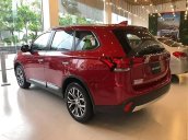 Cần bán Mitsubishi Outlander 2.0 CVT đời 2019, màu đỏ