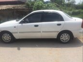 Bán xe Daewoo Lanos đời 2001, màu trắng, máy êm, điều hoà mát