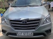 Xe Toyota Innova 2.0E năm 2015, màu bạc số sàn, giá chỉ 565 triệu