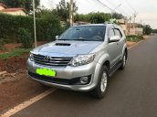 Bán em Fortuner 2013, số sàn, màu bạc máy dầu đẹp chạy rất tiết kiệm