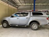 Bán Mitsubishi Triton. Năm sản xuất 2010, màu bạc, nhập khẩu, đăng ký 2010