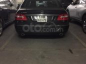 Cần bán xe Mercedes E300 sản xuất 2010, màu đen, 5 chỗ còn mới