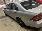 Bán xe Mercedes C180K đời 2003, màu bạc, nhập khẩu nguyên chiếc chính chủ giá cạnh tranh