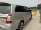 Cần bán lại xe Toyota Innova G 2.0 đời 2014, màu bạc số sàn, giá 465tr