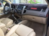 Cần bán gấp Toyota Fortuner 2011, chính chủ