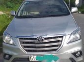 Cần bán xe Toyota Innova năm sản xuất 2014, màu bạc