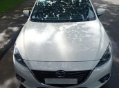 Bán ô tô Mazda 3 2.0AT sản xuất năm 2017, màu trắng sử dụng ít, cần bán lại 620 triệu