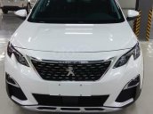 Peugeot 5008, có xe giao ngay, đủ màu, hỗ trợ ngân hàng 80%, thủ tục nhanh gọn