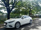 Bán ô tô Mazda 3 2.0AT sản xuất năm 2017, màu trắng sử dụng ít, cần bán lại 620 triệu