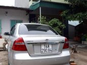 Cần bán lại xe cũ Daewoo Gentra 2010, màu bạc