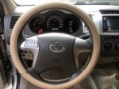 Bán Toyota Hilux đời 2012, màu bạc, xe nhập số sàn