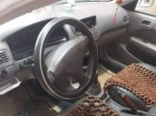 Cần bán lại xe Toyota Corolla năm 2000, màu trắng