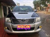 Bán Toyota Hilux đời 2012, màu bạc, xe nhập số sàn