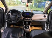 Cần bán Hyundai Grand i10 sản xuất năm 2015, màu bạc, xe nhập xe gia đình