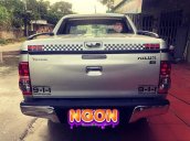 Bán Toyota Hilux đời 2012, màu bạc, xe nhập số sàn