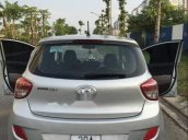 Cần bán Hyundai Grand i10 sản xuất năm 2015, màu bạc, xe nhập xe gia đình