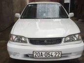 Cần bán lại xe Toyota Corolla năm 2000, màu trắng