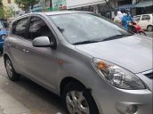 Cần bán Hyundai i20 đời 2012, màu bạc, nhập khẩu xe gia đình