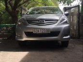 Bán lại xe Toyota Innova năm 2011, màu bạc