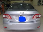Cần bán lại xe Toyota Corolla Altis đời 2011, màu bạc
