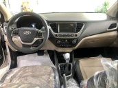 Bán ô tô Hyundai Accent đời 2019, màu trắng, 425tr