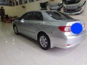 Cần bán lại xe Toyota Corolla Altis đời 2011, màu bạc