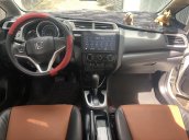 Bán xe Honda Jazz 2019 số tự động, màu trắng, 5 chỗ