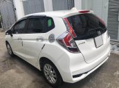 Bán xe Honda Jazz 2019 số tự động, màu trắng, 5 chỗ