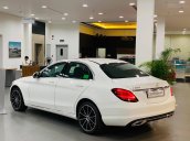 Mercedes C200 Exlusive khuyến mãi lớn và hơn thế nửa