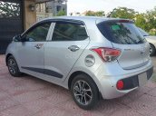 Bán Hyundai Grand I10 số sàn 1.2 màu bạc 2018, xe gia đình