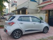 Bán Hyundai Grand I10 số sàn 1.2 màu bạc 2018, xe gia đình