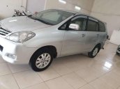 Bán Toyota Innova năm 2009, màu bạc, xe gia đình 