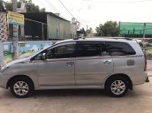 Cần bán gấp Toyota Innova MT đời 2006, màu bạc, máy nổ êm ru