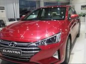 Bán xe Hyundai Elantra 1.6 AT năm 2019, màu đỏ, mới 100%