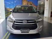 Bán ô tô Toyota Innova 2.0 E MT năm sản xuất 2019, màu bạc  