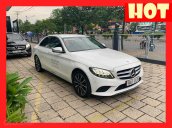 Bán xe Mercedes C200 Facelift màu trắng 2019, chính hãng giá tốt, trả trước 450 triệu nhận xe ngay