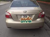 Cần bán Toyota Vios MT năm 2010, màu vàng cát