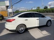 Cần bán lại xe Ford Focus Titanium Ecoboost năm sản xuất 2017, màu trắng, xe bao không ngập nước
