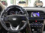 Bán Hyundai Elantra MT sản xuất năm 2019, giá thấp, giao nhanh toàn quốc