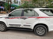 Gia đình bán Toyota Fortuner sản xuất 2012, màu trắng